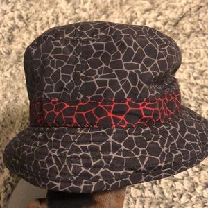 Grey/Black Bucket Hat